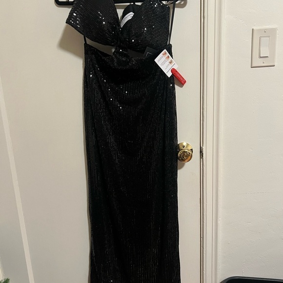 Mac Duggal Women’s Black Sequin Evening Dress Size 4 - Picture 3 of 9